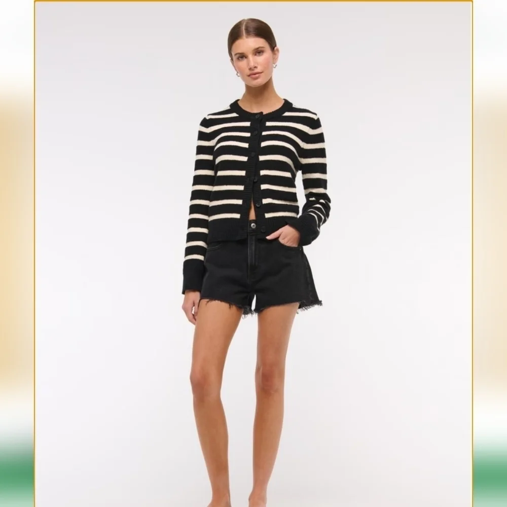 NWT The Mom Short High Rise - Picture 2 of 9